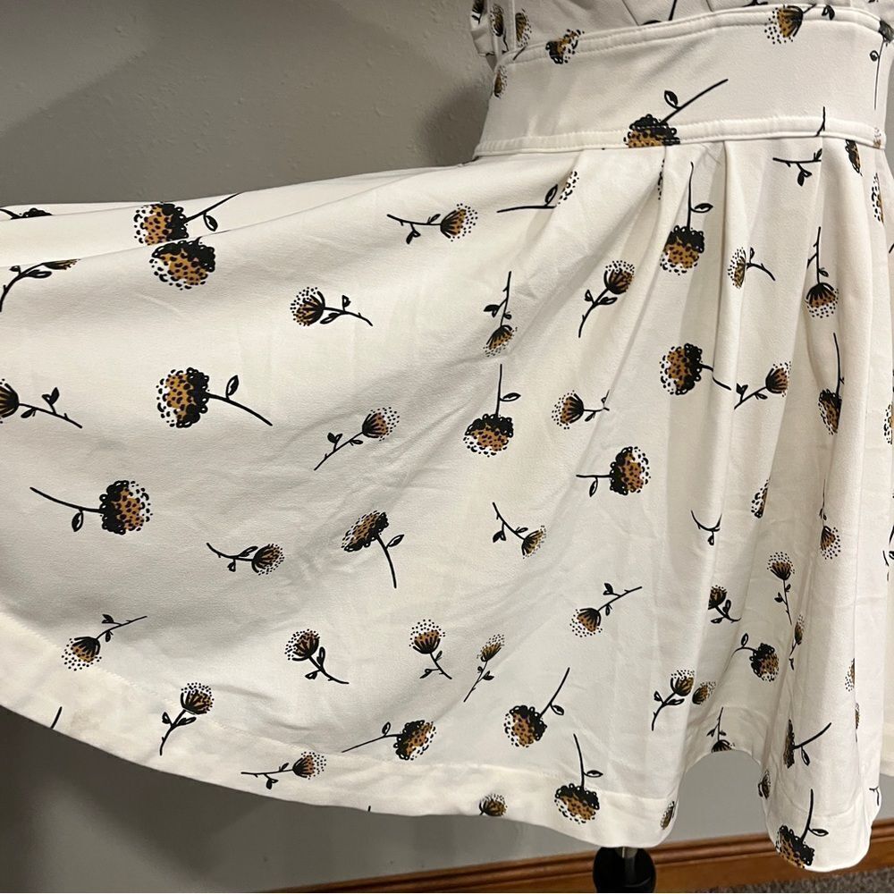 Free People Strappy V-neck Dandelion print dress size 8 - Picture 4 of 15